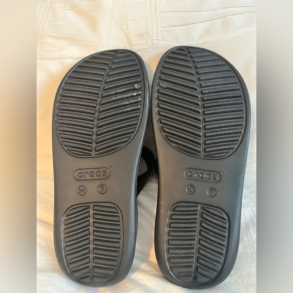 NWOT Crocs Black Splash Strappy Slide Sandals Woman’s size 7 - Picture 4 of 5